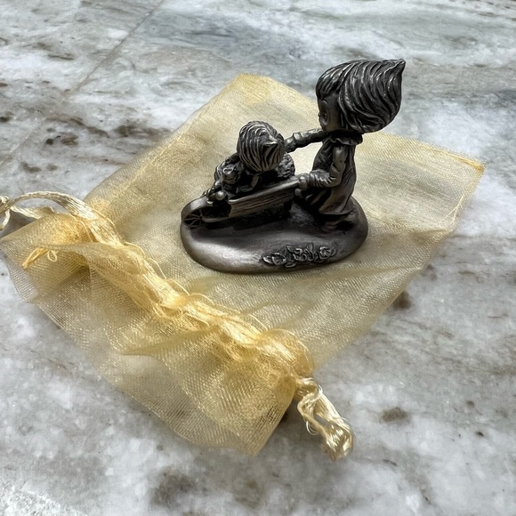 Pewter Figurine - Picture 3 of 4